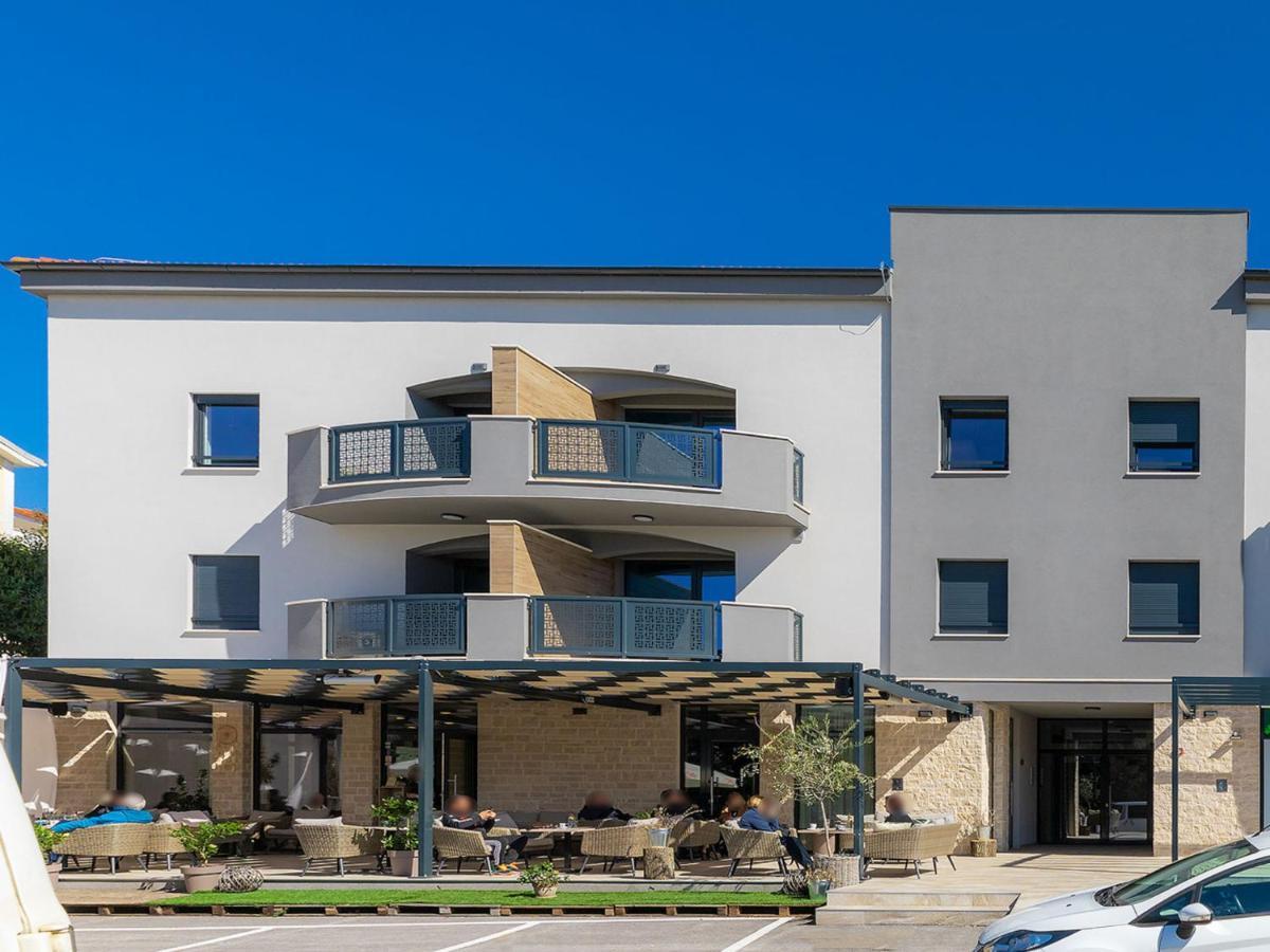 Apartment Wing 77 By Interhome Пула Экстерьер фото