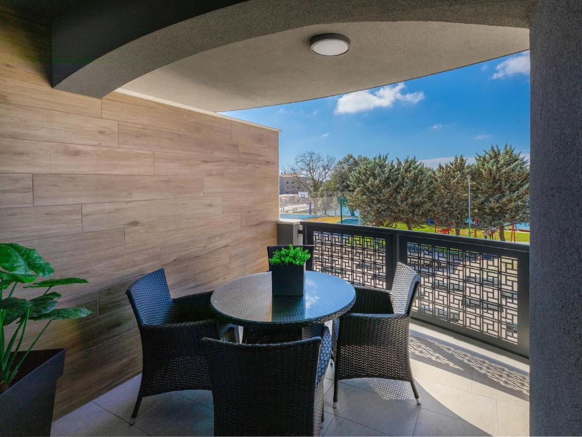 Apartment Wing 77 By Interhome Пула Экстерьер фото